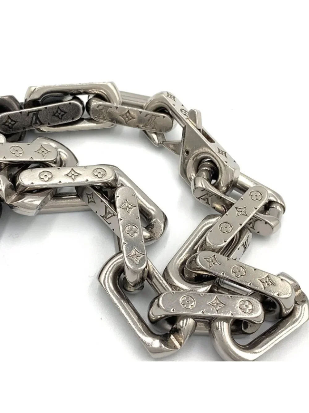 Louis Vuitton Collier Monogram Chain Metal Silver Black Necklace